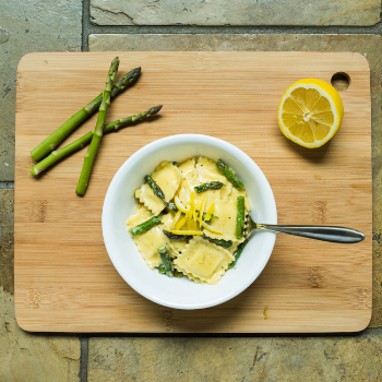 Lemon Ricotta Ravioli with asparagus